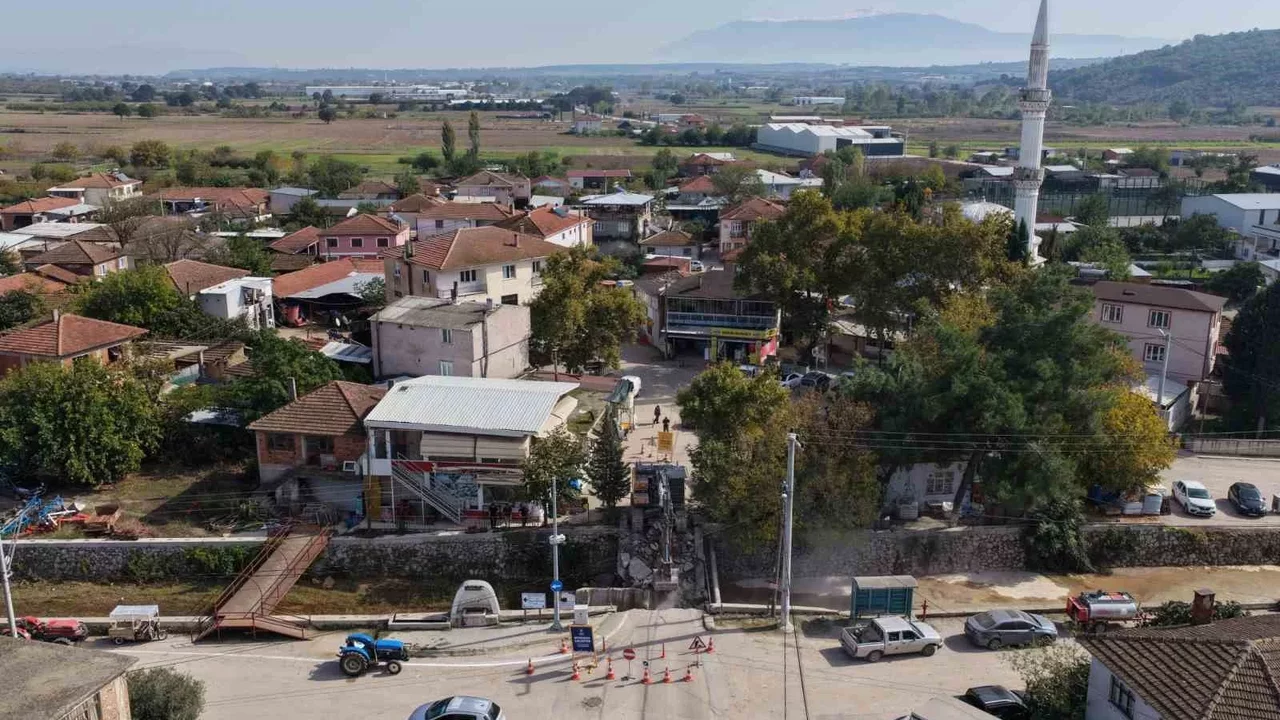 Mudanya Çekrice Mahallesi'ne çift şeritli yeni köprü yapılıyor