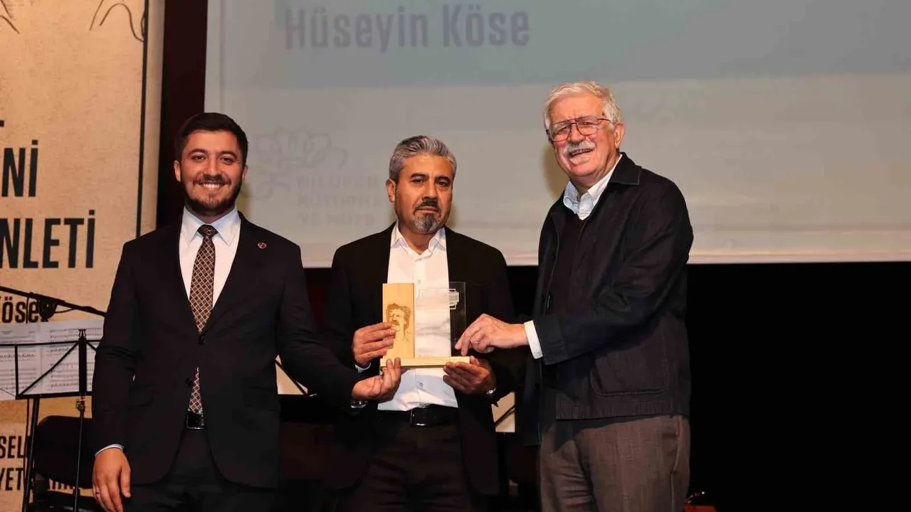 Nilüfer'de Mehmet H. Doğan Ödülü Hüseyin Köse'ye verildi