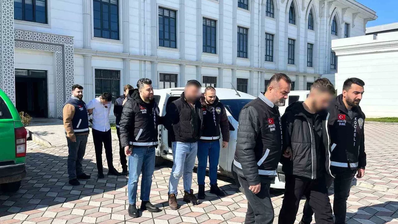 Restoran cinayeti: Kavganın nedeni bakışma tartışması