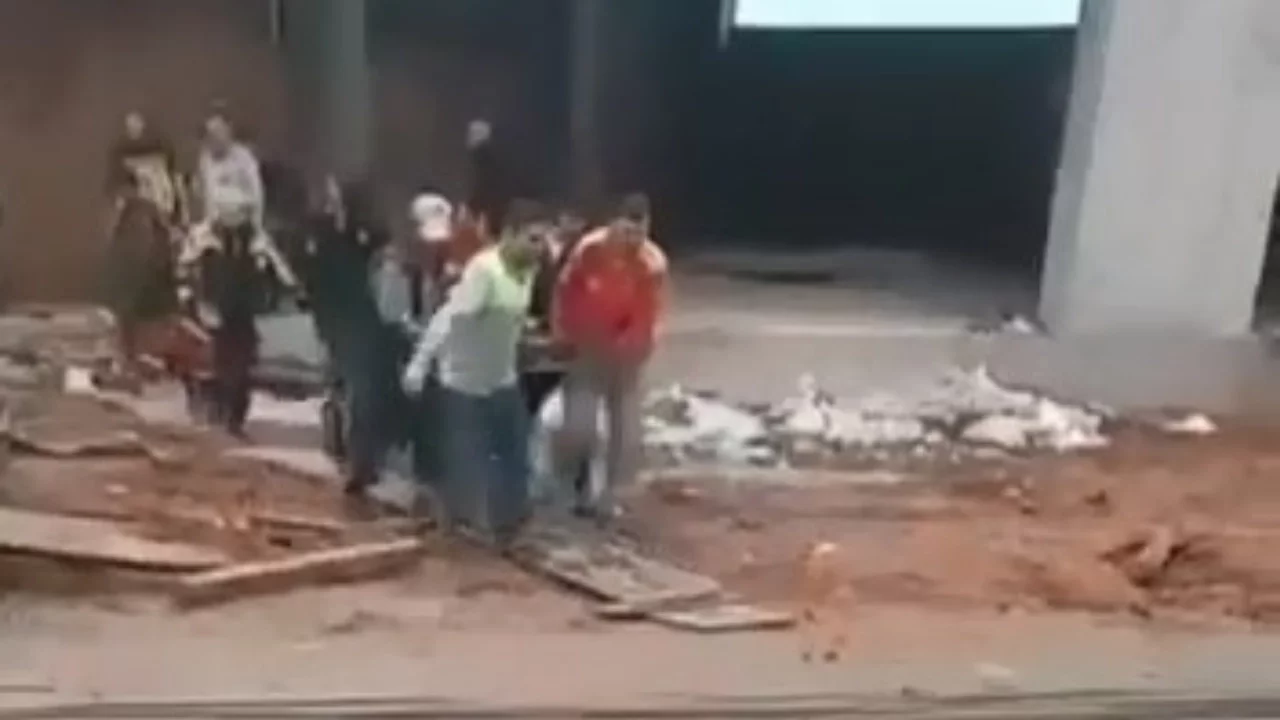 Bursa'da inşaatta iş kazası! 2'nci kattan düşen işçi yaralandı
